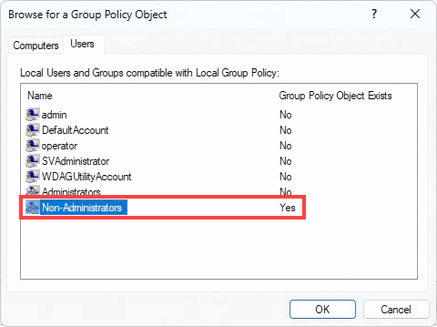 Boîte de dialogue Rechercher un objet de stratégie de groupe affichant le groupe Non-administrateurs sélectionné.